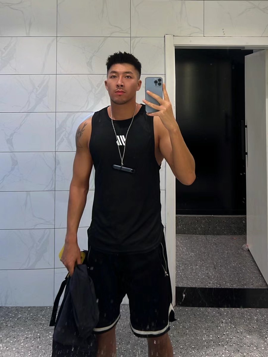 AARON tweet media
