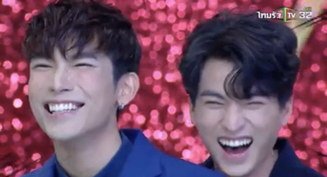 Waanjai_19's tweet photo. Mewgulf Moment 
Waanjai Mewgulf Forever 
Grow As We Go 
Let's Grow Old Together 
Let's be together for a long time 

☀️🫶🌻
#หวานใจมิวกลัฟ
#WaanjaiMewGulf
#Mewgulf https://t.co/cWWsrB38yc