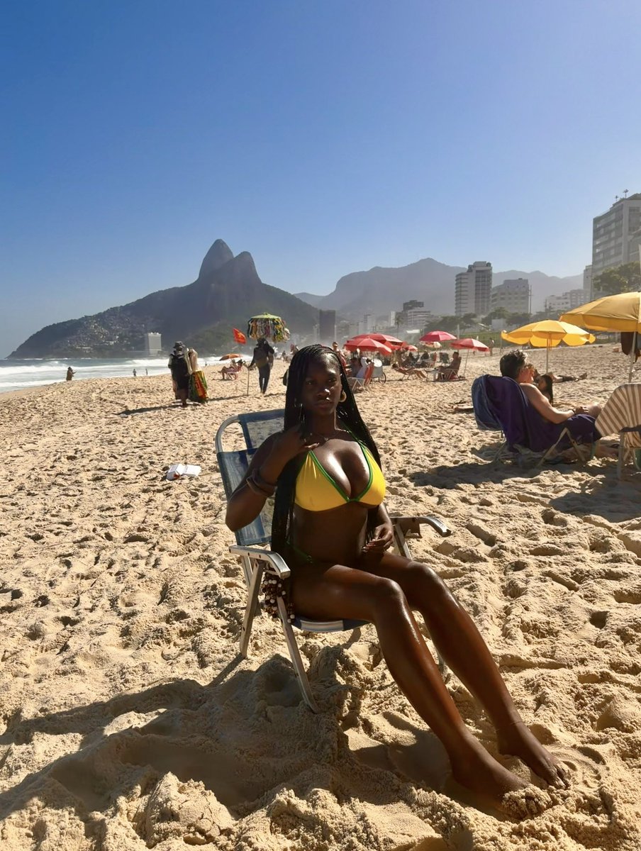Leaafinis's tweet photo. Brazil I’m in u! https://t.co/K7vZwdL41X
