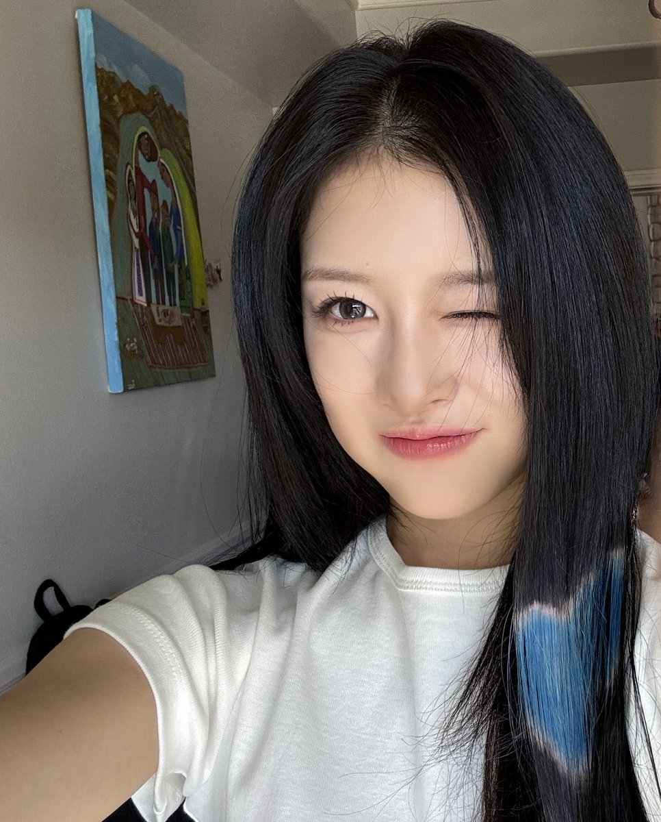 Siofever's tweet photo. 🌸
#SIO #시오 #ablume #어블룸 #LifeWithablumeIn30Days
@ablume_twt @ablume_official https://t.co/BhgvWKX0PK