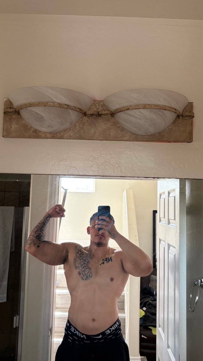 🏋️ tweet media