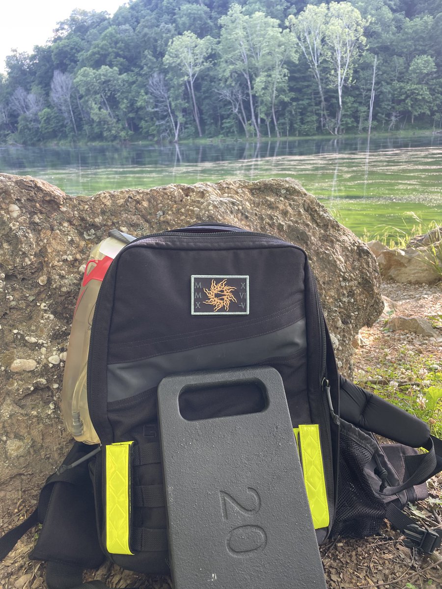 FiercePlanetAdv's tweet photo. Nobody showed up. So I went anyway.

4 miles. 20 lbs. Solo ruck along the Clinch River.

Discipline is built on the days when nothing lines up and you lace up anyway.

Show up for yourself. Every time.

#Rucking #EastTennessee #Knoxville #FiercePlanetAdventures #DoHardThings https://t.co/jrPGbK0f00