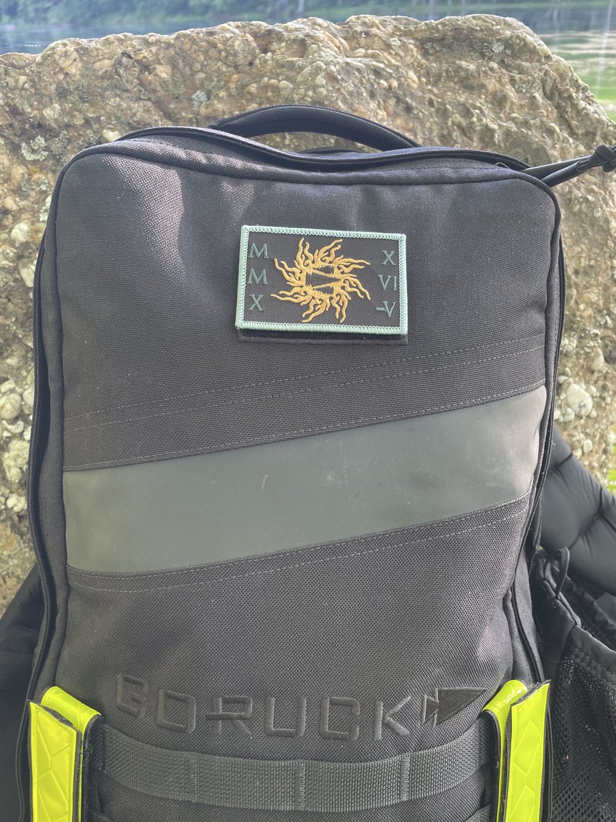 FiercePlanetAdv's tweet photo. Nobody showed up. So I went anyway.

4 miles. 20 lbs. Solo ruck along the Clinch River.

Discipline is built on the days when nothing lines up and you lace up anyway.

Show up for yourself. Every time.

#Rucking #EastTennessee #Knoxville #FiercePlanetAdventures #DoHardThings https://t.co/jrPGbK0f00