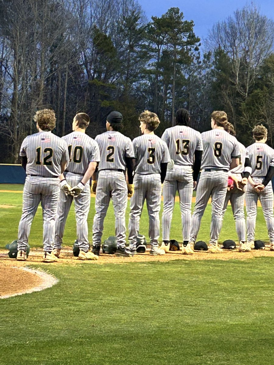 TellisBumgarner's tweet photo. Great season, love playing with these boys @CCHSBaseball_13 https://t.co/ELG3nO0NWG