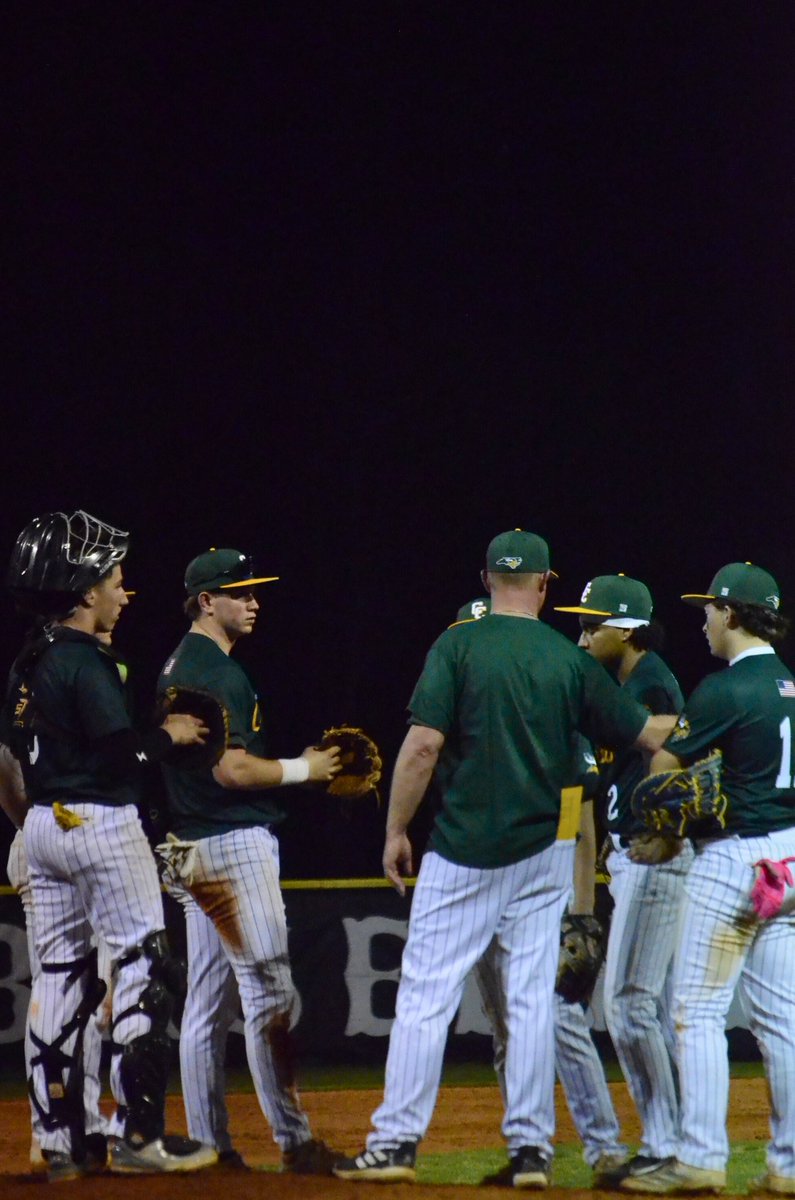 TellisBumgarner's tweet photo. Great season, love playing with these boys @CCHSBaseball_13 https://t.co/ELG3nO0NWG