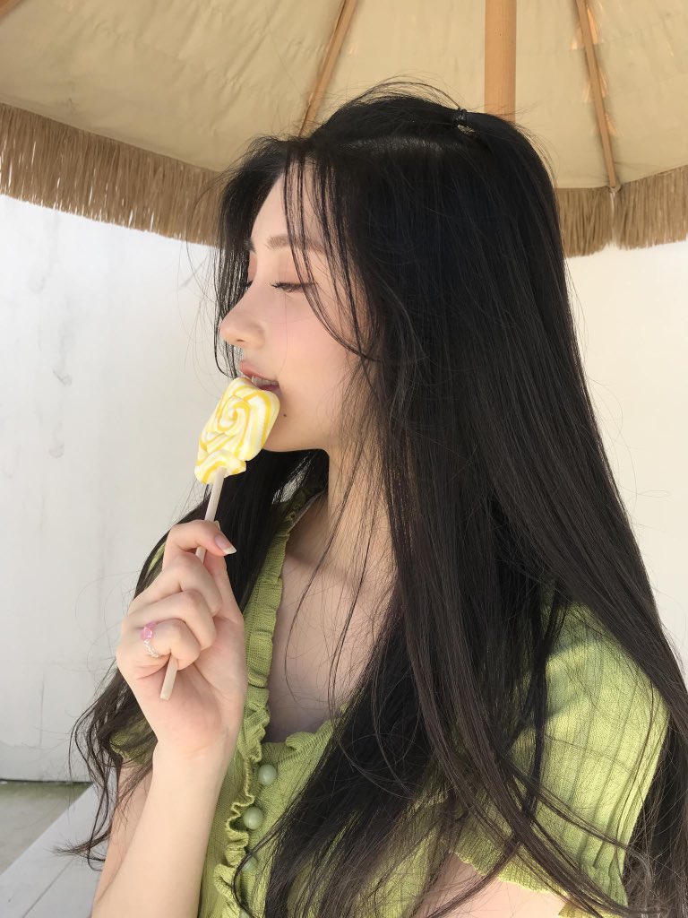 みりり୨୧ tweet media