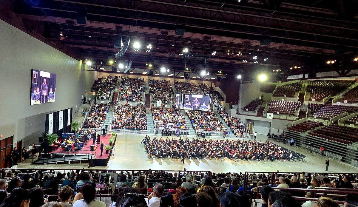 tarapatton's tweet photo. Another Patton has their @lonestarcollege Associates degree!! @LSCHoustonNorth @CarverHS_AISD @AldineISD Congratulations to all the 2026 graduates!! https://t.co/p2BSeETBPh