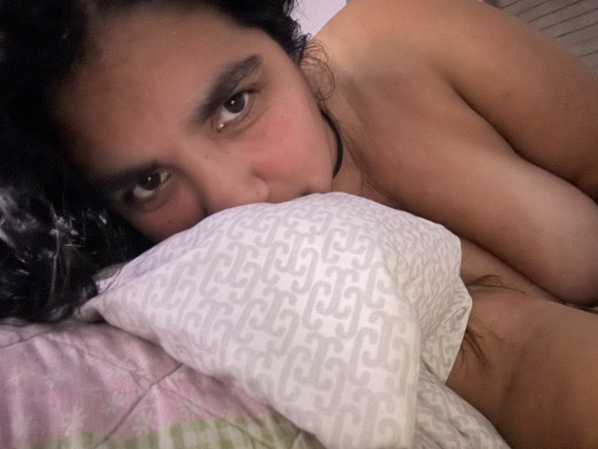 Van_2530's tweet photo. Bueno… descansen… buenas noches 😴 https://t.co/m017lu4toa