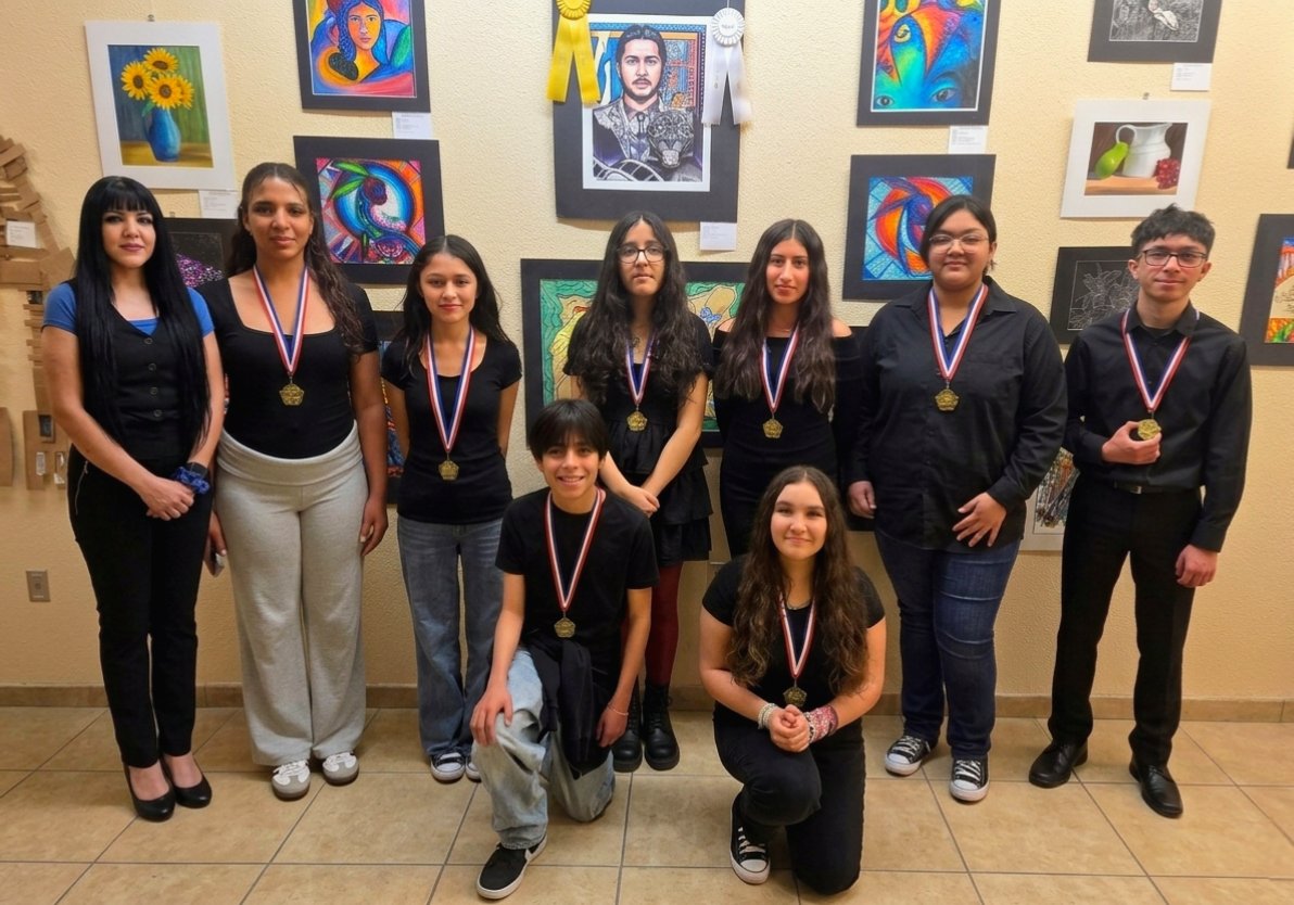 AGovea_FineArts's tweet photo. 🏅 Proud and admired by the commitment and discipline of my scholars in the Visual Arts this year.  Celebrating outstanding District Level achievements to include a Superintendent's Choice award and Top 100. @WalterEClarkeMS @FJordan_CMS @JEstrada_CMS #TEAMSISD https://t.co/B2wUfXTQd6