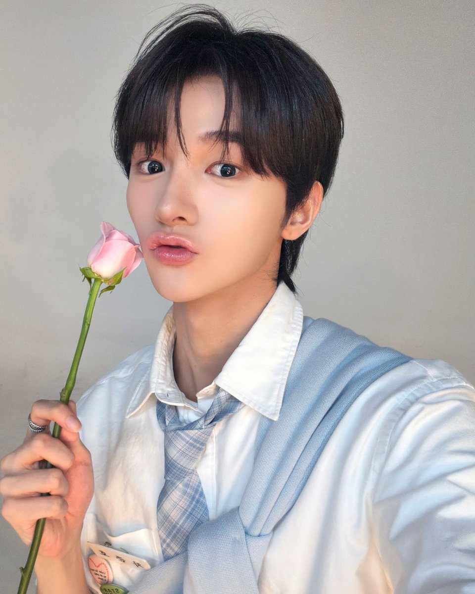 첼 tweet media