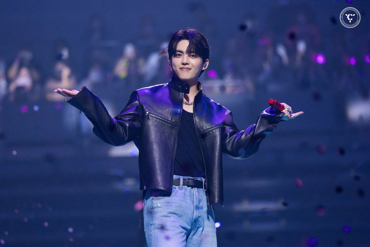 just_svtph's tweet photo. [WEVERSE] CxM [DOUBLE UP] LIVE PARTY Behind Photo

#CxM #에스쿱스X민규 
#SCOUPSxMINGYU 
#DOUBLE_UP https://t.co/6MwXLerrKJ
