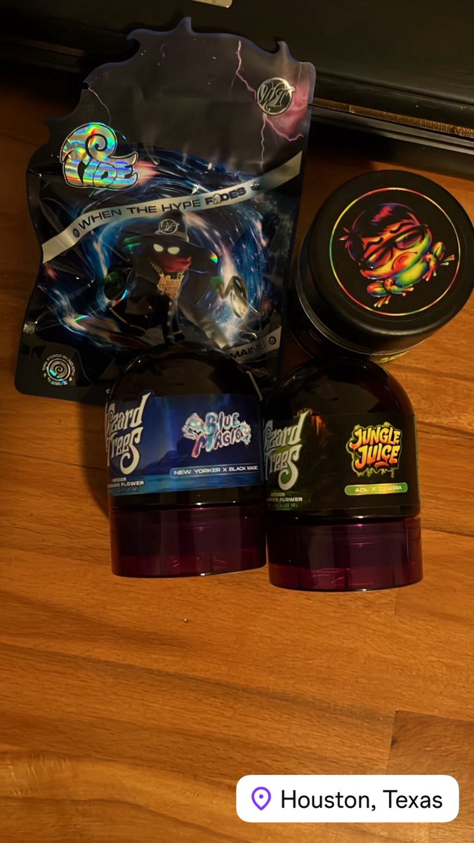 HTX_packz's tweet photo. That blue magic by wizard trees is super 🔥 heavy and instant high @wizard_trees https://t.co/woghyNMMH8