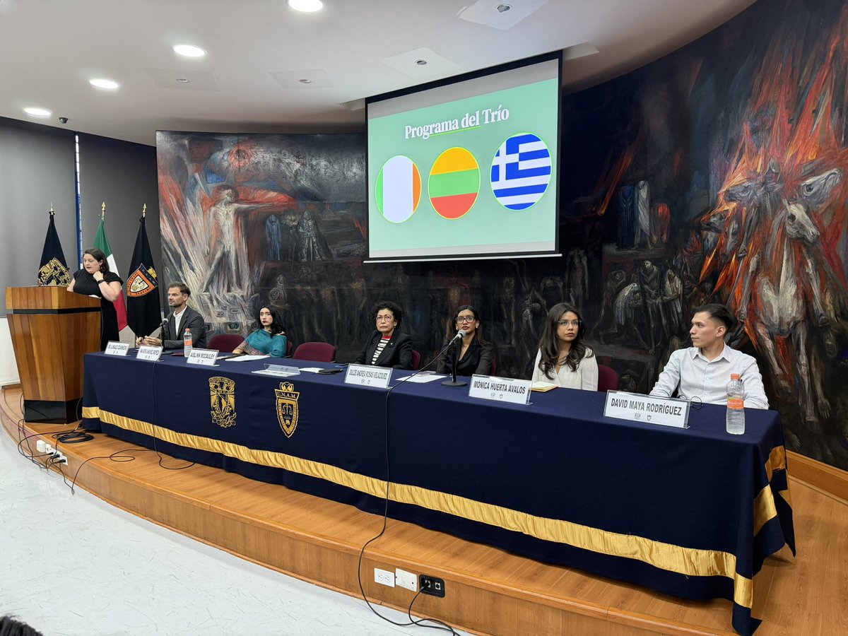 Facultad de Derecho tweet media