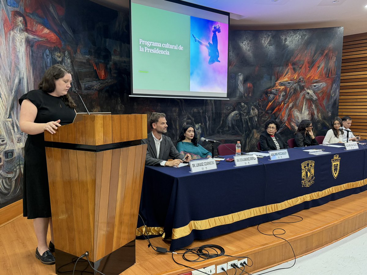 Facultad de Derecho tweet media