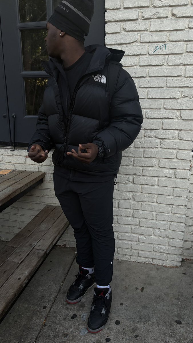 z15youngest🏚️ tweet media