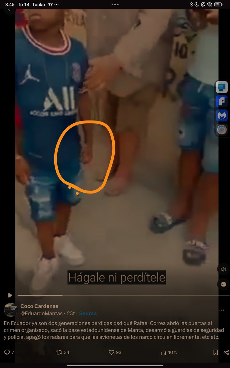 1Kitta's tweet photo. @EduardoMantas @Jhonffonseca This is made for AI, look at after this. Bottle jump on his hand https://t.co/U0uW0ITsK0