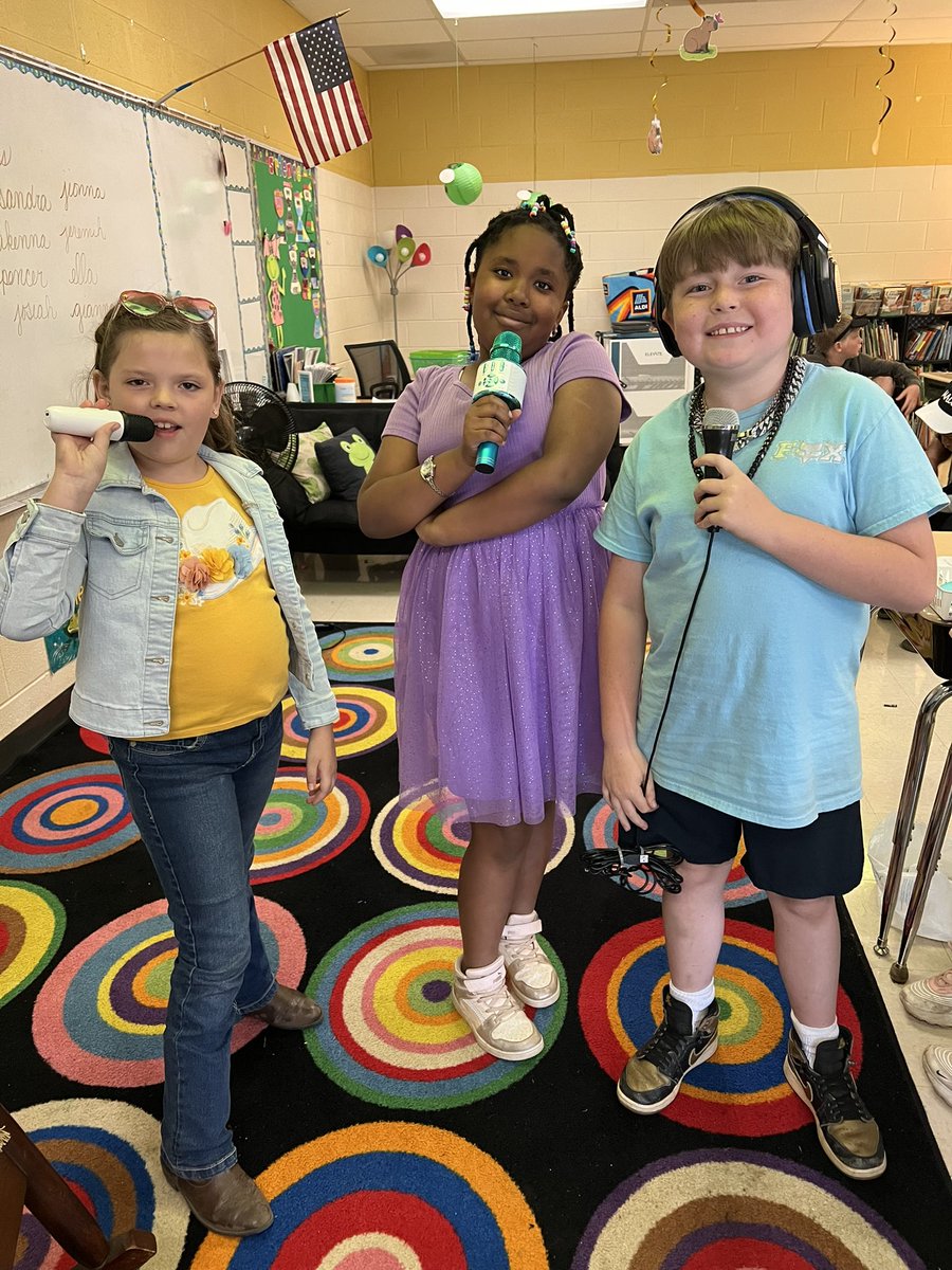 3rdCes's tweet photo. These kiddos know exactly what they want to be when they grow up! @ChristianaES1 #careerday https://t.co/WpfvunRe77