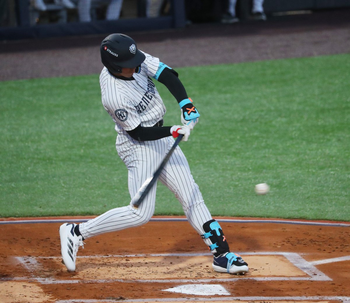 Fireside Yankees tweet media