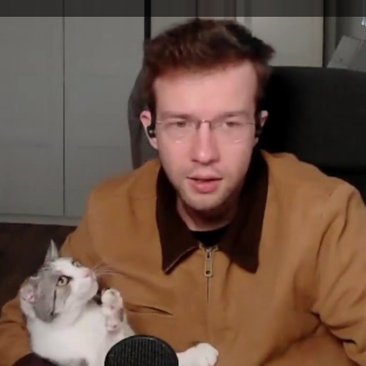 ordontidc's tweet photo. Aw Graf today was like https://t.co/pKa5TijcqG