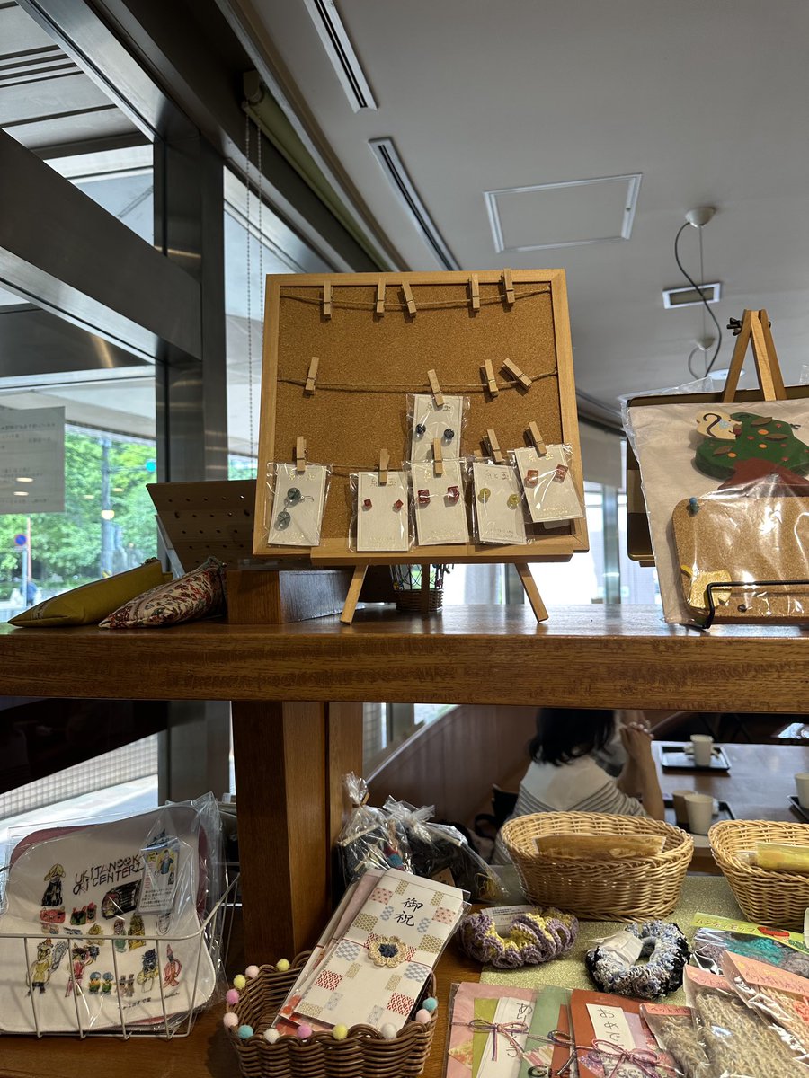 happywork323's tweet photo. おはようございます
いい天気ですね
麦の穂に納品に行って来ました
お近くにお寄りの際には、是非お寄りください https://t.co/MsexHJa9qq