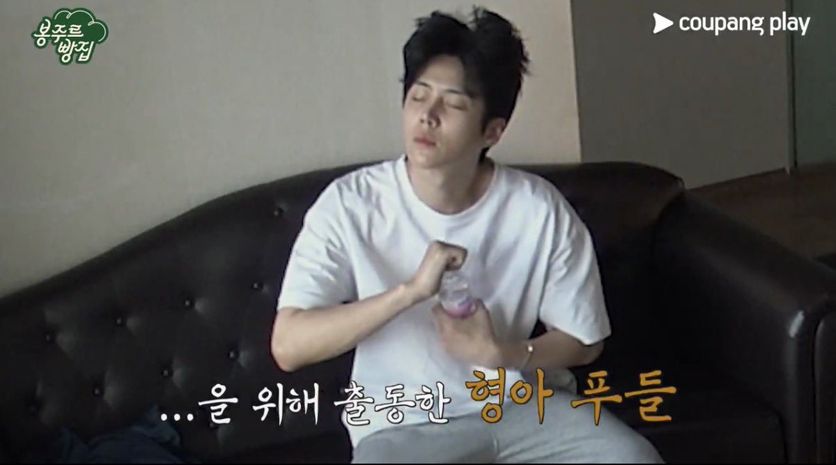 seonhohohohada's tweet photo. waking up with kim seonho https://t.co/KaiiVoV9EE