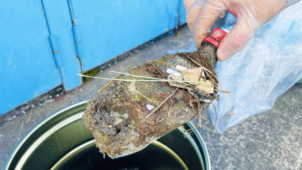 Netz_Fukui's tweet photo. おはようございます！
今日は町いちばん清掃でした！
田植えが終わった田んぼや、よく伸びた雑草など夏に向かっていくのを感じますね(｀・ω・´)

取れるゴミがだいぶ減ってきた気がします！

新型、清水。

#地域清掃 #地域貢献 #トヨタ #ネッツトヨタ福井 https://t.co/AA4OWhtBXs