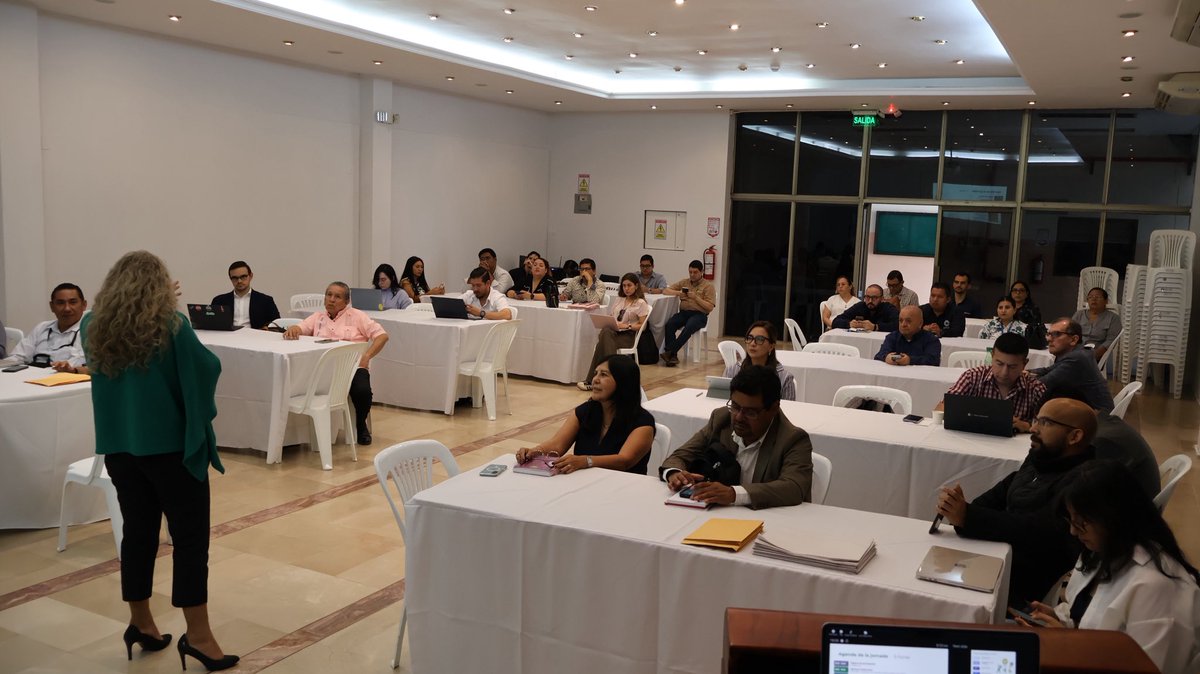 circular_ep's tweet photo. ♻️ Asistimos al espacio participativo para la formulación del Plan Nacional de Gestión Integral de Residuos Sólidos No Peligrosos - Momento 2. 

Seguimos aportando desde la experiencia técnica para impulsar soluciones sostenibles y una verdadera economía circular.

#CiudadDeTodos https://t.co/WFWWDtMmV7