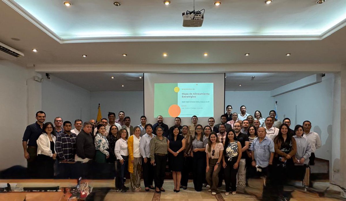 circular_ep's tweet photo. ♻️ Asistimos al espacio participativo para la formulación del Plan Nacional de Gestión Integral de Residuos Sólidos No Peligrosos - Momento 2. 

Seguimos aportando desde la experiencia técnica para impulsar soluciones sostenibles y una verdadera economía circular.

#CiudadDeTodos https://t.co/WFWWDtMmV7