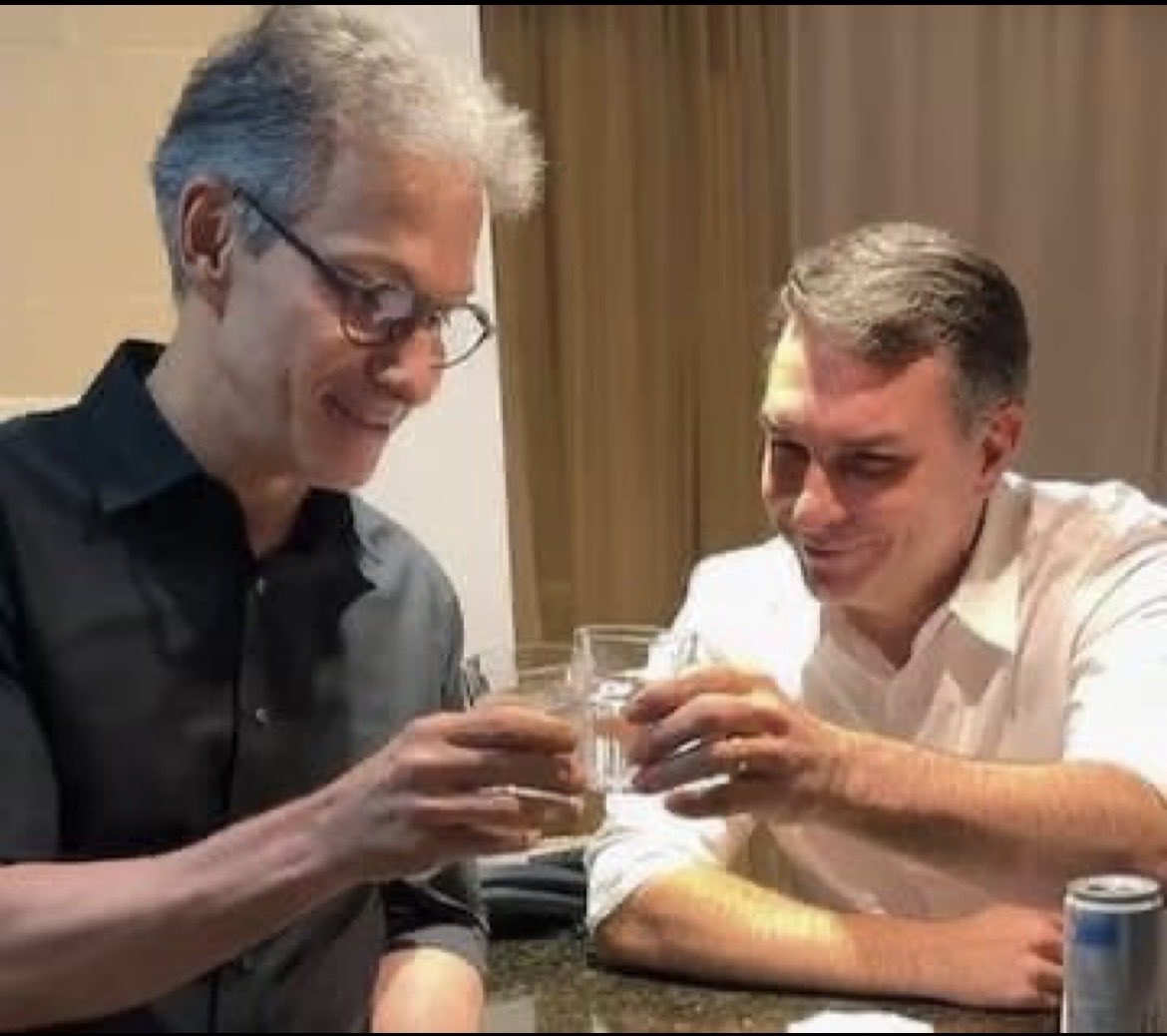 3_F's tweet photo. @RomeuZema @pedrovanzella Zeminha, ele será seu vice e o senhor vai fazer indulto para soltar o pai? Só preciso saber disso para definir uma parada aqui. https://t.co/14AwGH4mES