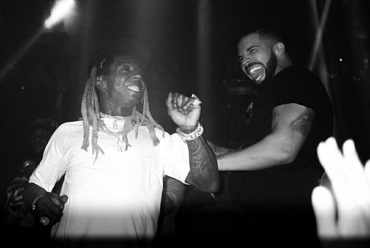 elbirdleaf's tweet photo. "I swear I'm goin looney over Tune like that green martian, so please stop"  

Drake on 1 AM in Albany https://t.co/Pwzbnfg9S3