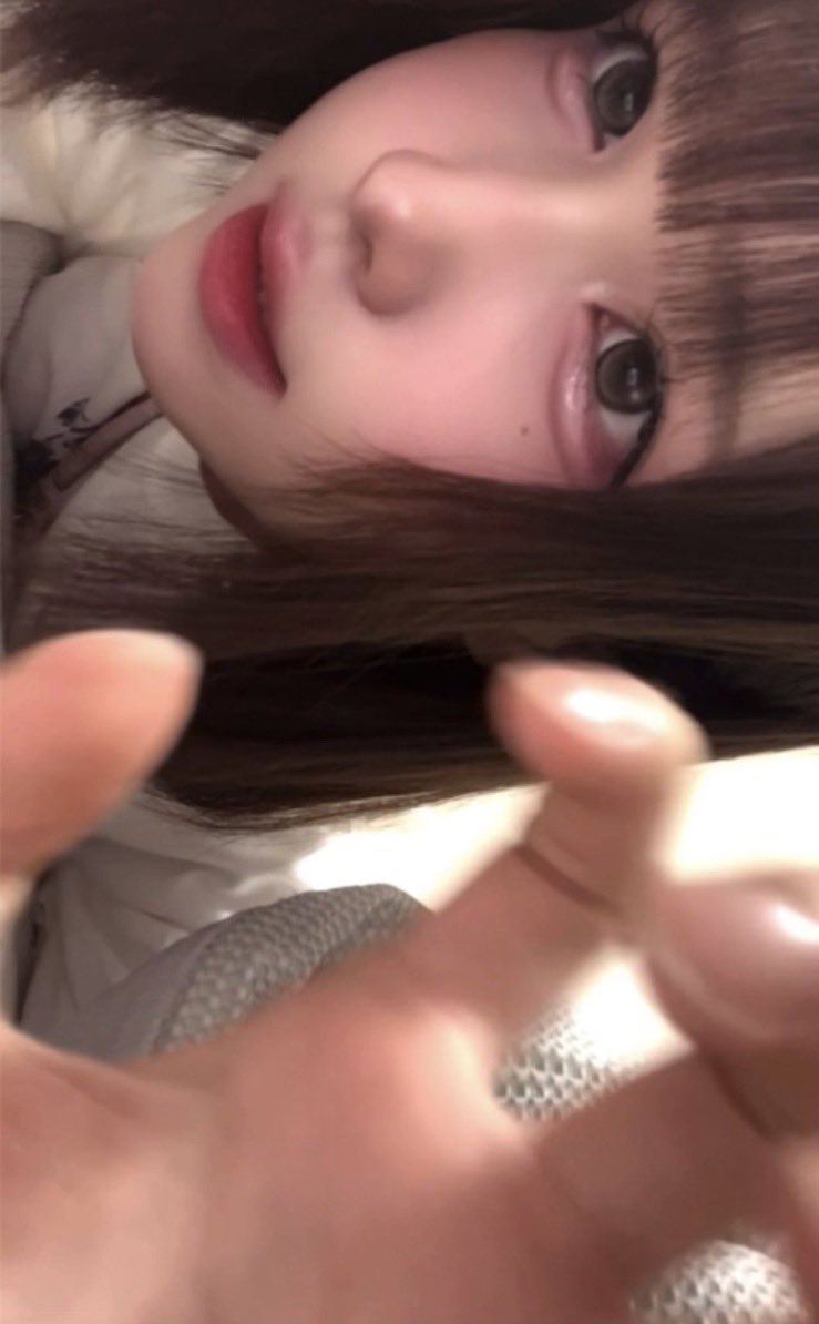 は tweet media