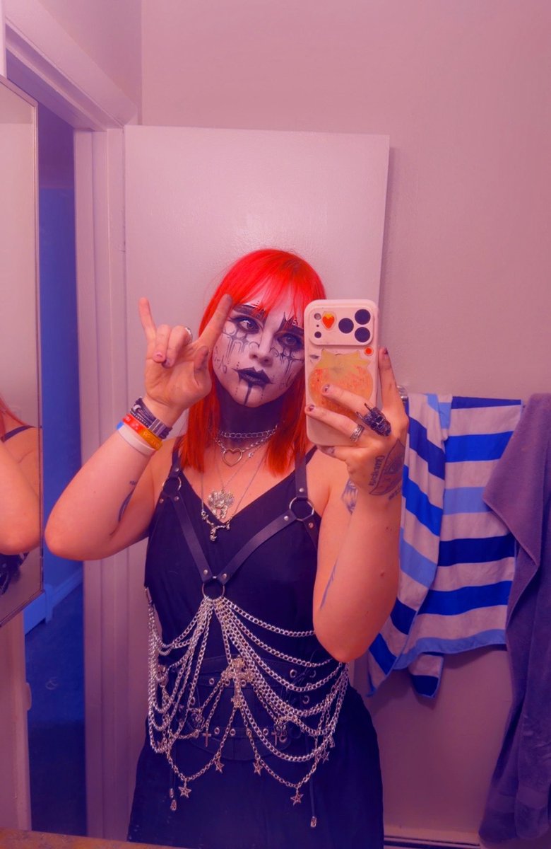 🍓Goth Strawberry Shortcake🍓 tweet media
