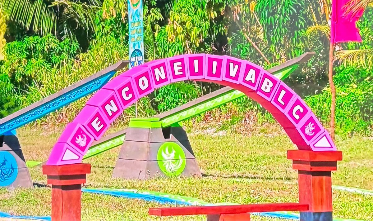 kreidtastrophe's tweet photo. How’d they both spell inconceivable wrong in different ways 😭😭 #survivor #survivor50 https://t.co/r23G9BxGM1