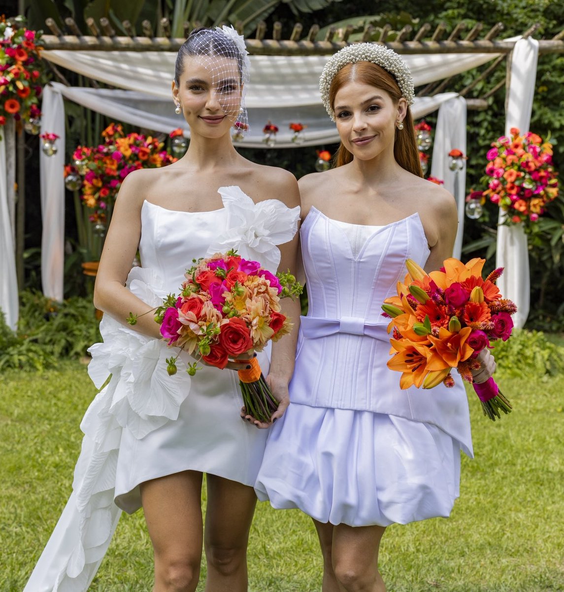 acervoloquinha's tweet photo. 🚨 Votem em Lorena e Juquinha para casal favorito no #SECAwards 2026! O voto está valendo 5x até amanhã!

Na última parcial as meninas estavam em 2 lugar mas eu sei que nós conseguimos virar! As votações vão até o dia 31 de maio e tem premiação física!

🔗: https://t.co/MJgYkSAB5s