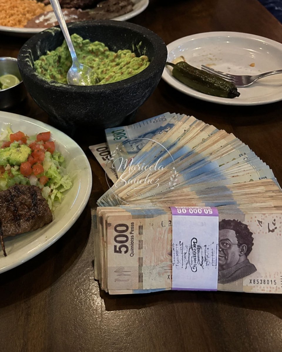 Aleyda14232598's tweet photo. ☀️ Hoy atraigo energía positiva y prosperidad. 💵 https://t.co/4YOgrDNuDw