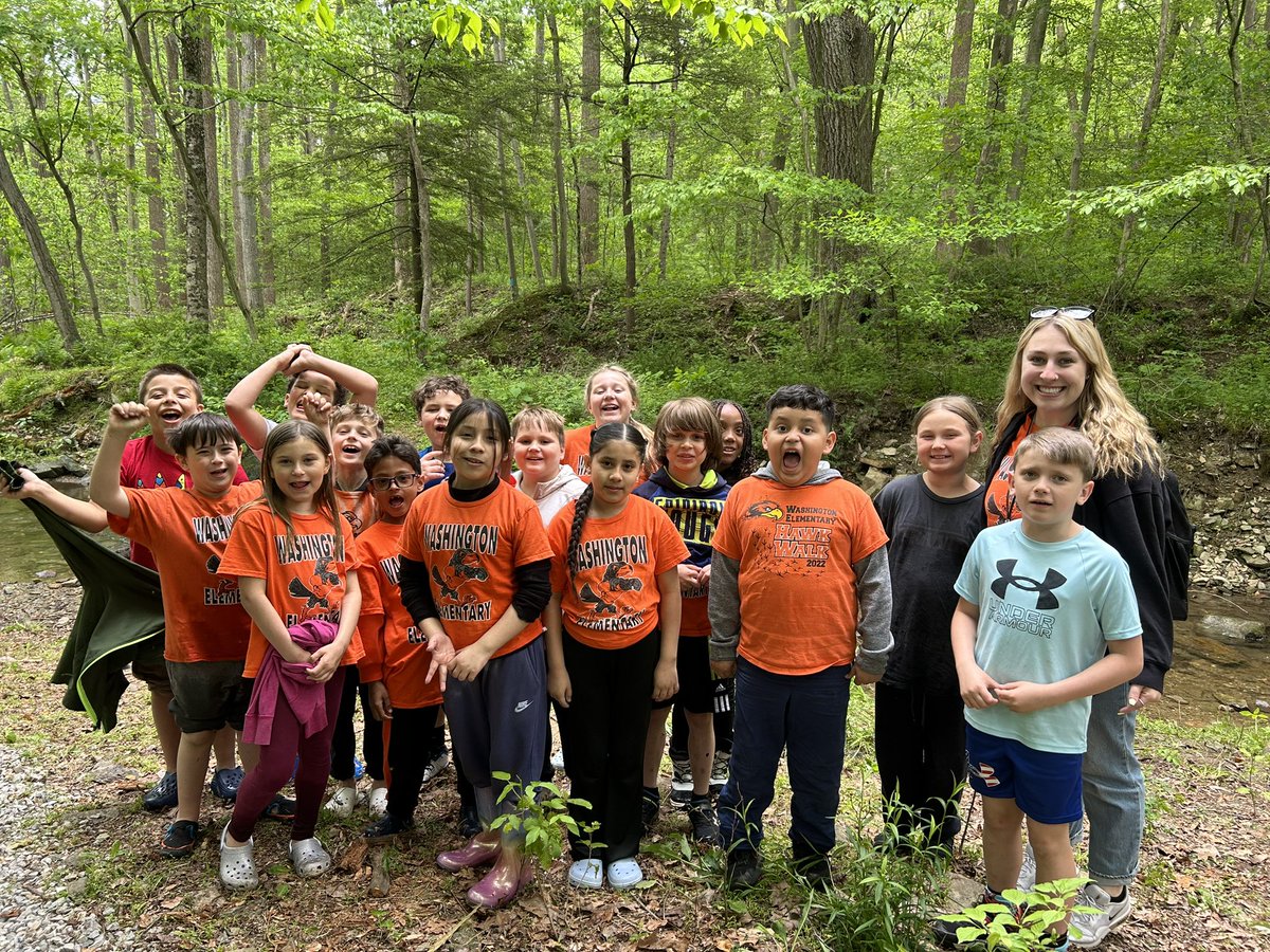 DelanyColgan's tweet photo. We had a BLAST on our field trip to Strawberry Hill!  We met some cool animals and explored the creek where we looked for macroinvertebrates.  #hpsdawesome https://t.co/HrKa1ndO8N