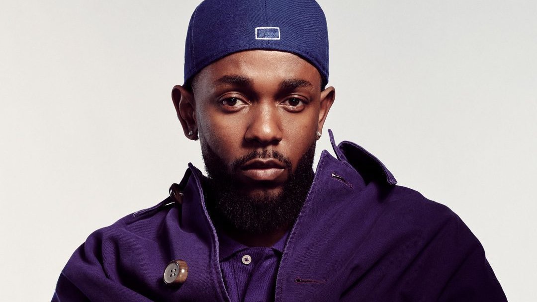 hfrpodcast's tweet photo. "One snitch, two snitch, red bitch, blue bitch. This one got a little GNX, my homie got a big BMX. Say! What a lot of disses there are!"

— Drake on Kendrick Lamar and J. Cole ("1AM in Albany") 👀 https://t.co/hI5CSE614L