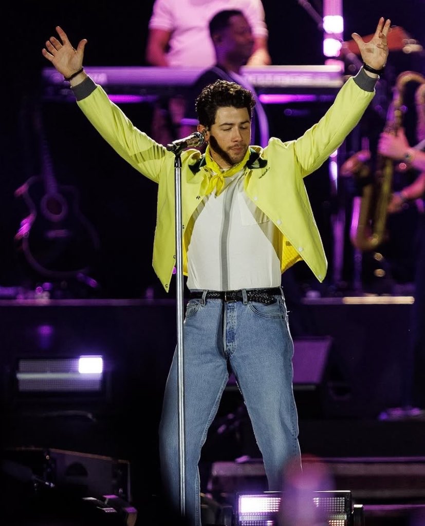 Info Nick Jonas Brasil tweet media