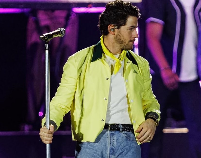 Info Nick Jonas Brasil tweet media