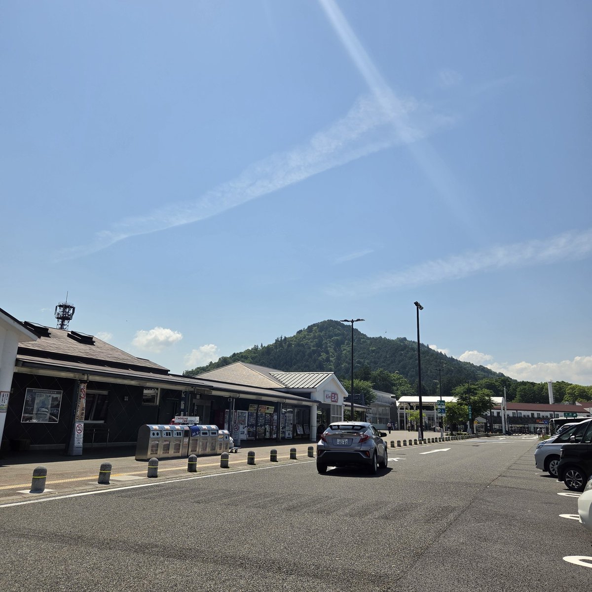 you1mtmt's tweet photo. 多賀SAで運転交代！ https://t.co/6l2QHMy0Rm