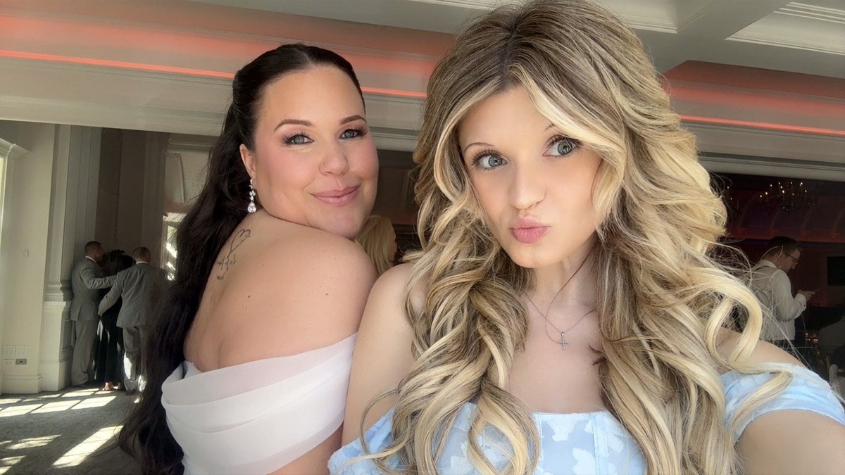 Ashley Elizabeth tweet media
