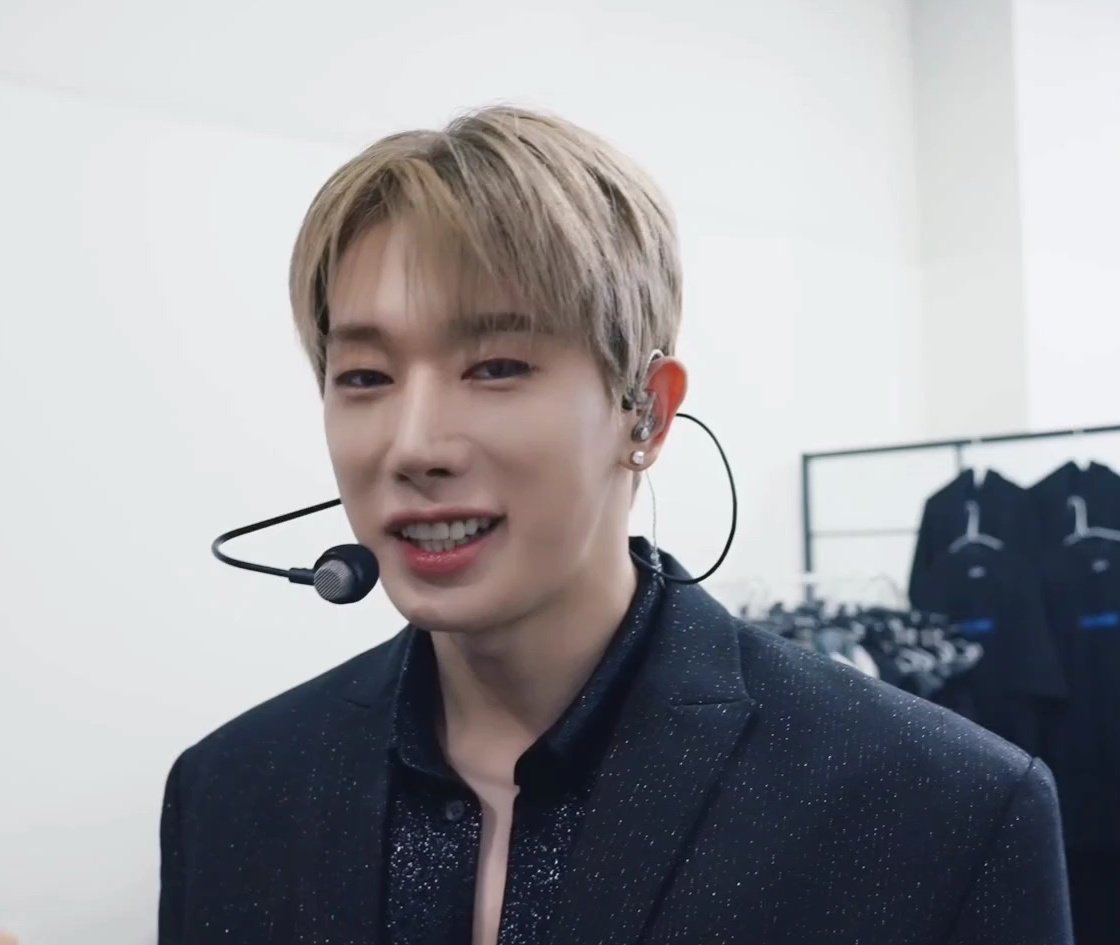 원톢이💙🌻 tweet media