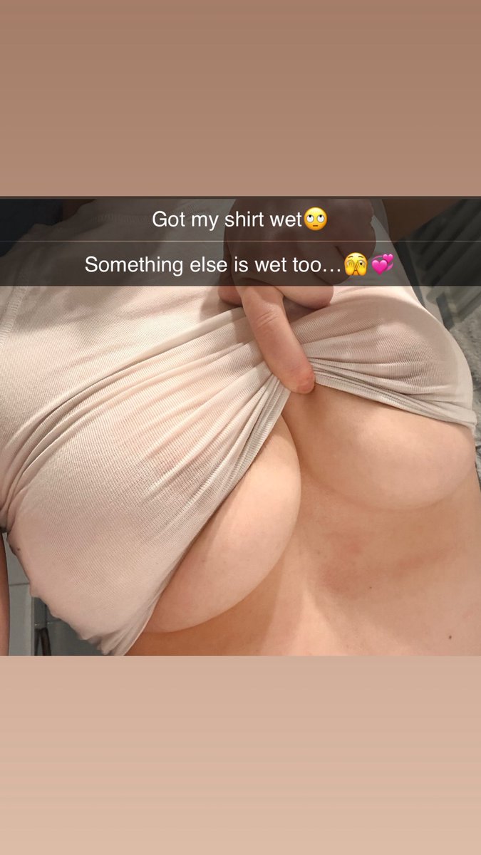 venicepariss's tweet photo. Sent this to the wrong person on accident🤫❤️🫣#nsfw #girl #hot #naughty https://t.co/rK0lfgmcZq