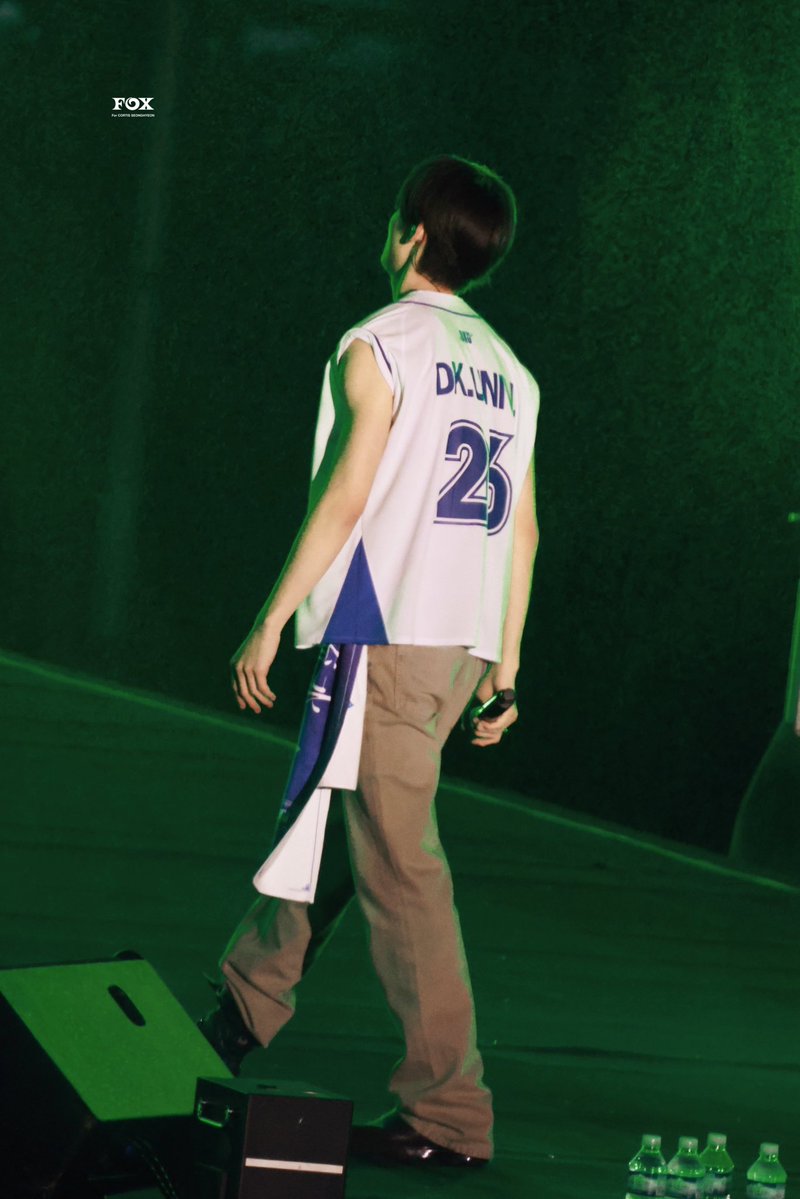 FOX tweet media