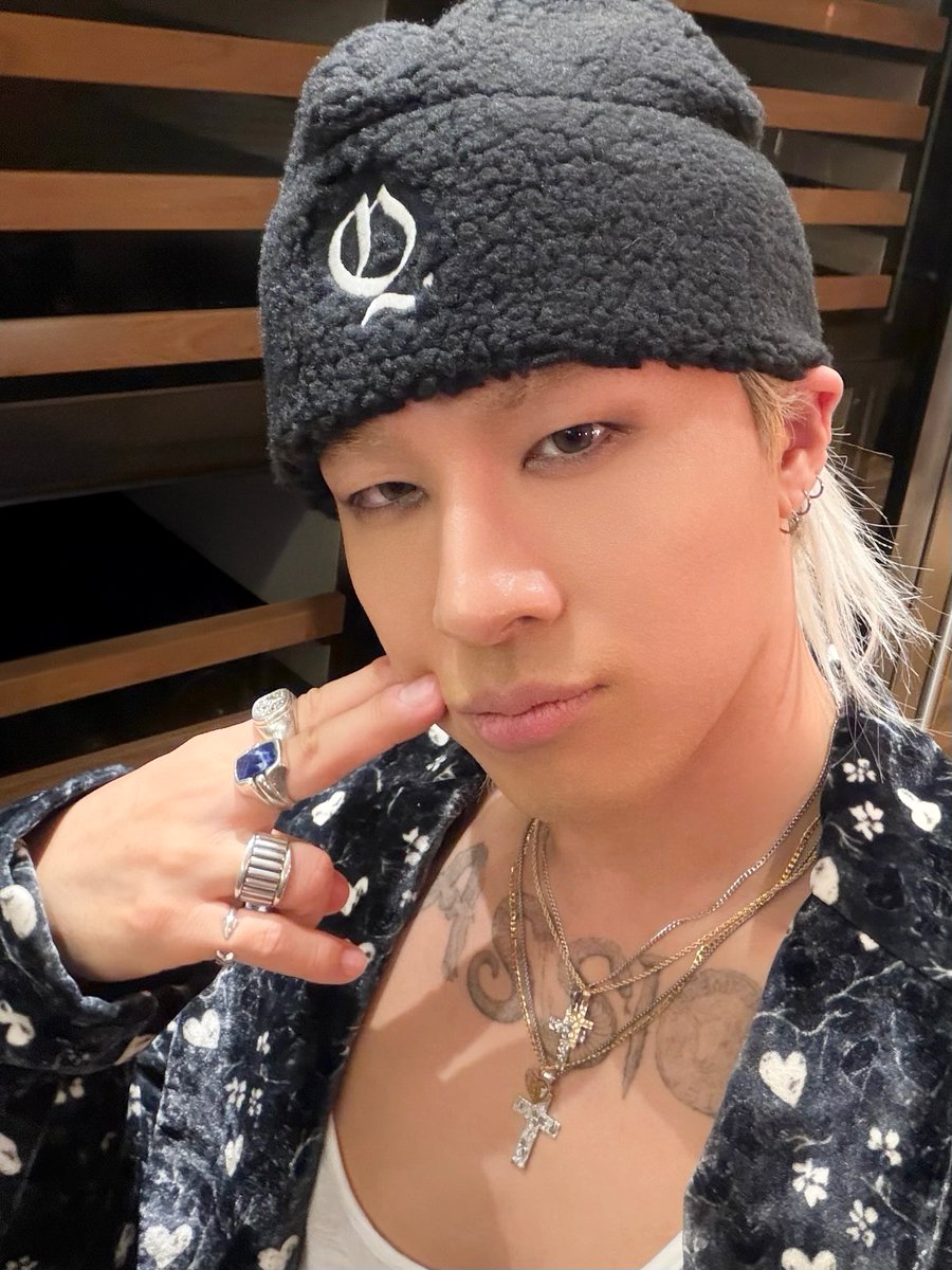TAEYANG tweet media