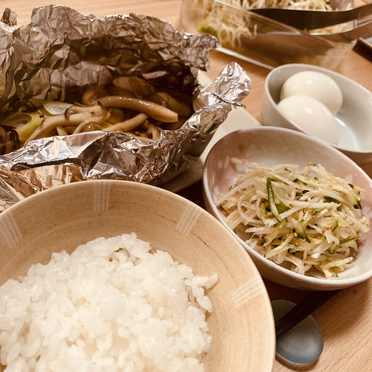 CotocotoRocca's tweet photo. 最近のお夕飯
レシピ本見たり、冷凍パック使ったり、AIに相談したり。メニューも量もいつも迷うよ！ https://t.co/1SdzR2UEW0