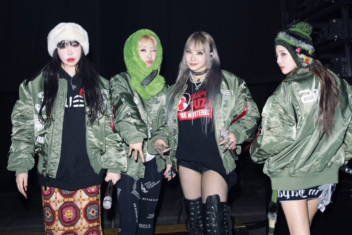 2NE1Achievement's tweet photo. #2NE1 has now surpassed 6 BILLION streams worldwide. 

@haroobomkum @mingkki21 @chaelinCL @krungy21 https://t.co/S2vQyh3WqF