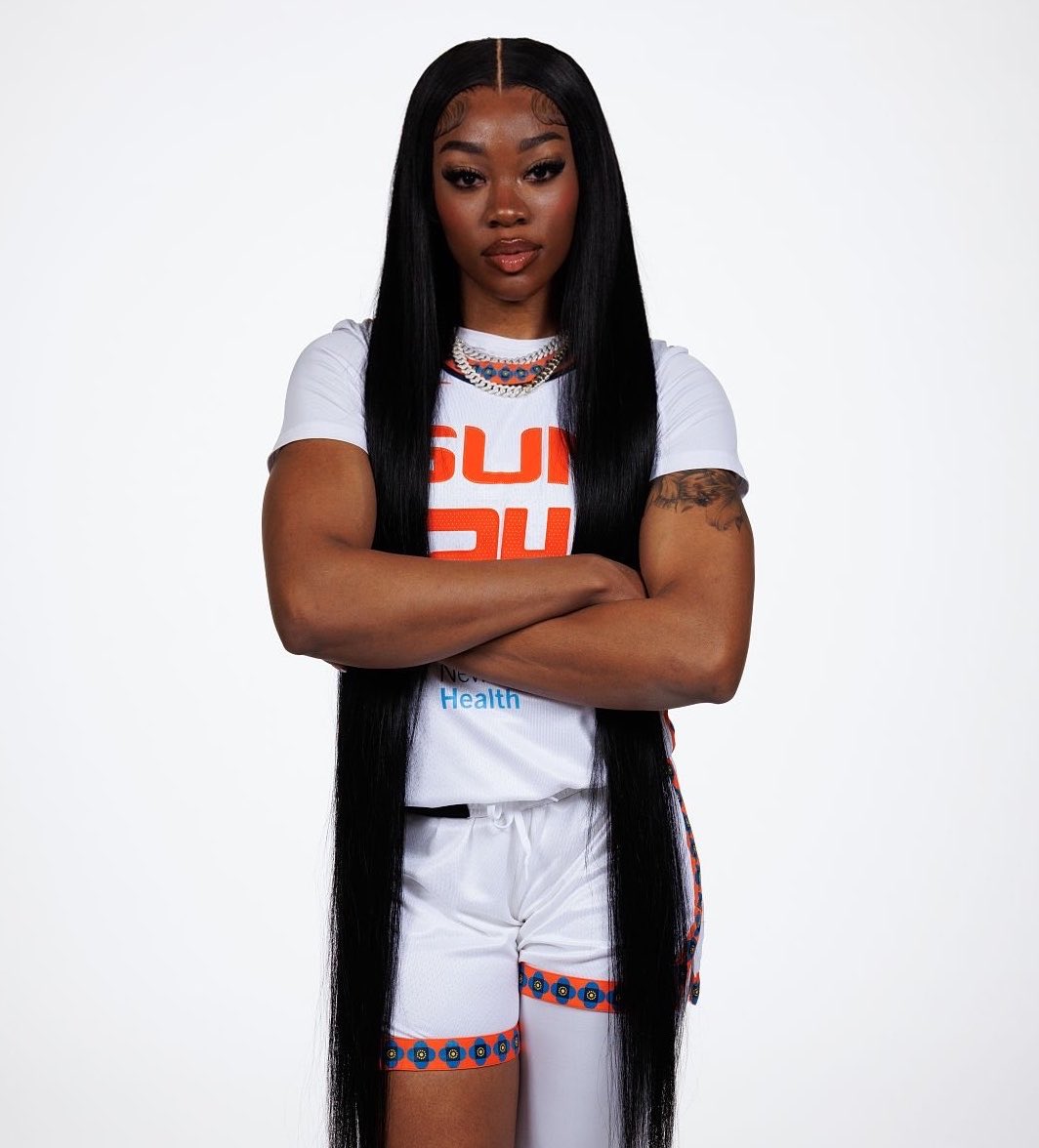 I talk hoops 🏀 tweet media