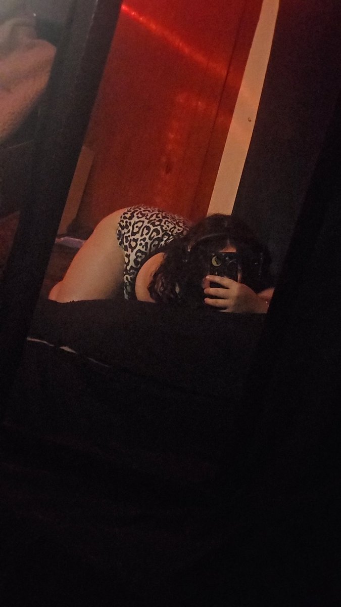 backgroundaces's tweet photo. Just obsessing over him...🤍🖤  #DMs open for anyone #buyingcontent 😘 #menu pinned 📌 #NSFW #adult #selling #content #fantasy #roleplay https://t.co/McxfcL13s5