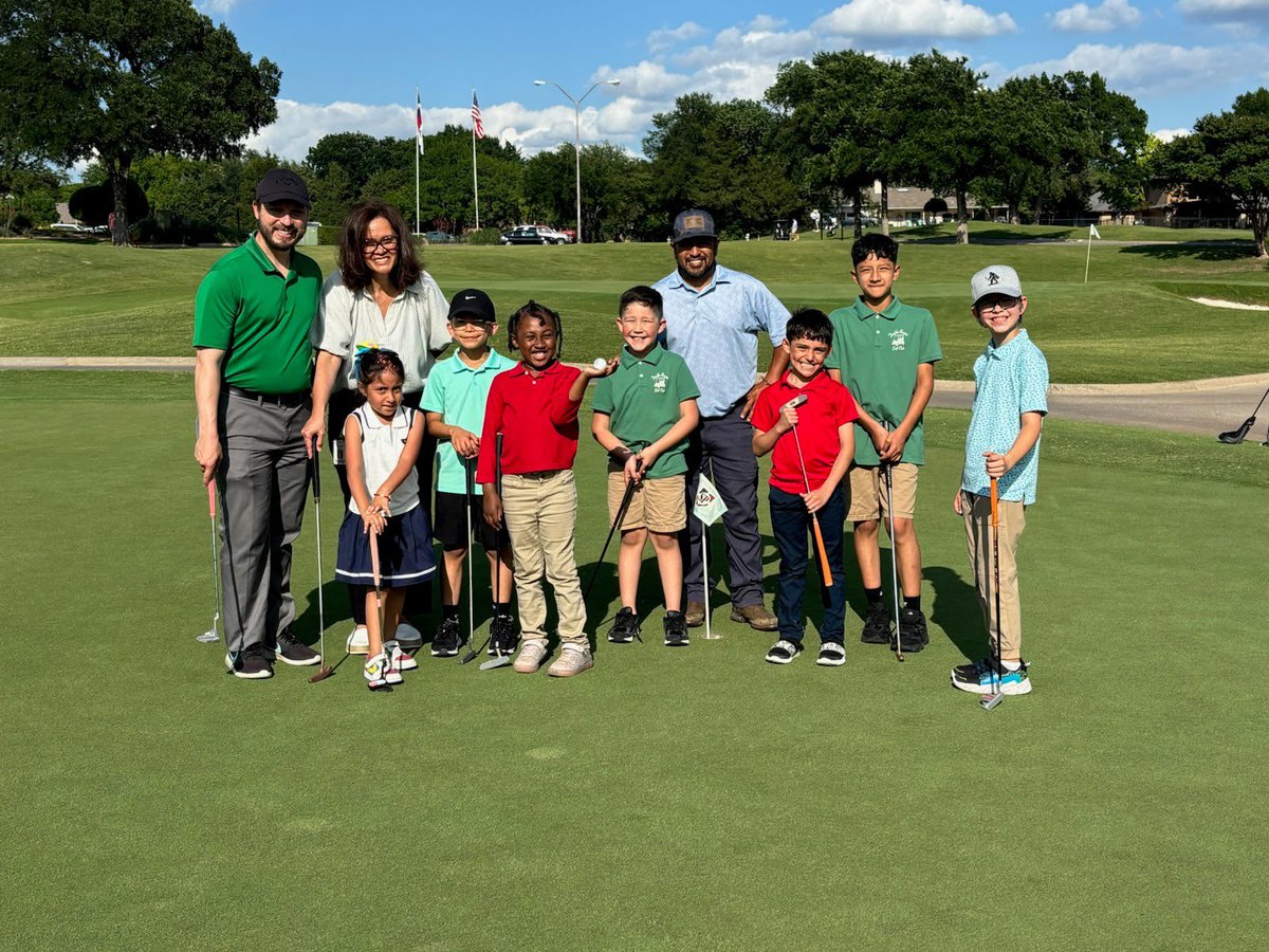BadosCeci's tweet photo. Great things happening! Soccer and Golf Teams in Action! Go Hawks 🎉❤️ @Freeman_Hawks https://t.co/LTPeh12ggW